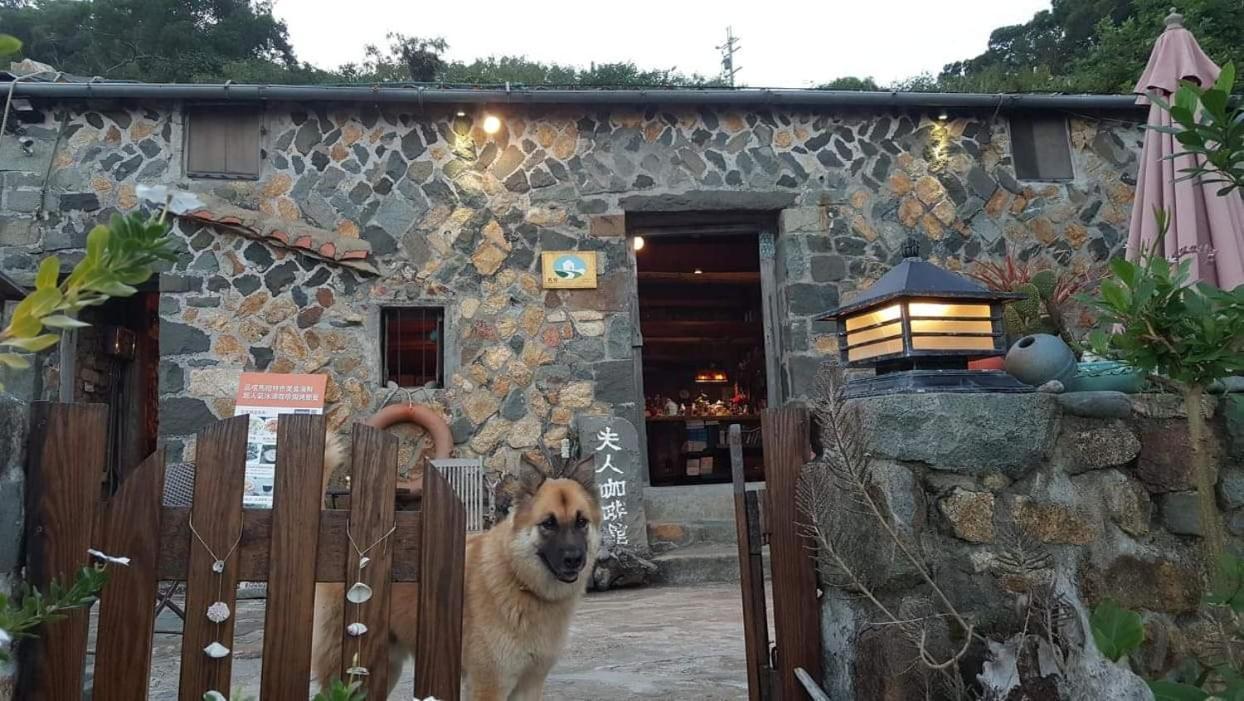 Furen Homestay Nangan Exterior foto